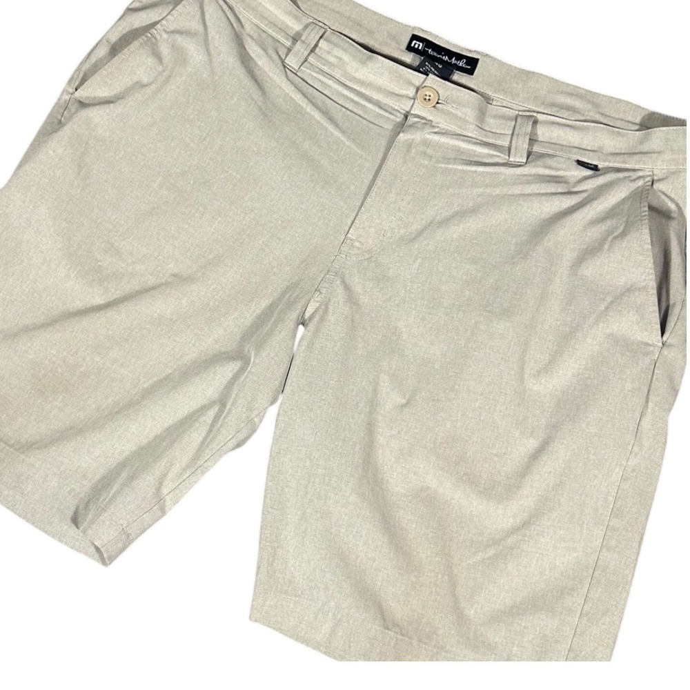 Travis Mathew Beck Golf Shorts Men's‎ Size 40 Tan Performance Stretch Casual
